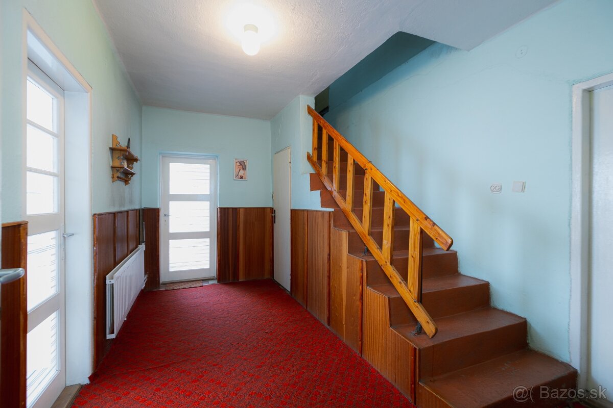 Rodinný dom s veľkým pozemkom vo Valaskej Dubovej - 17