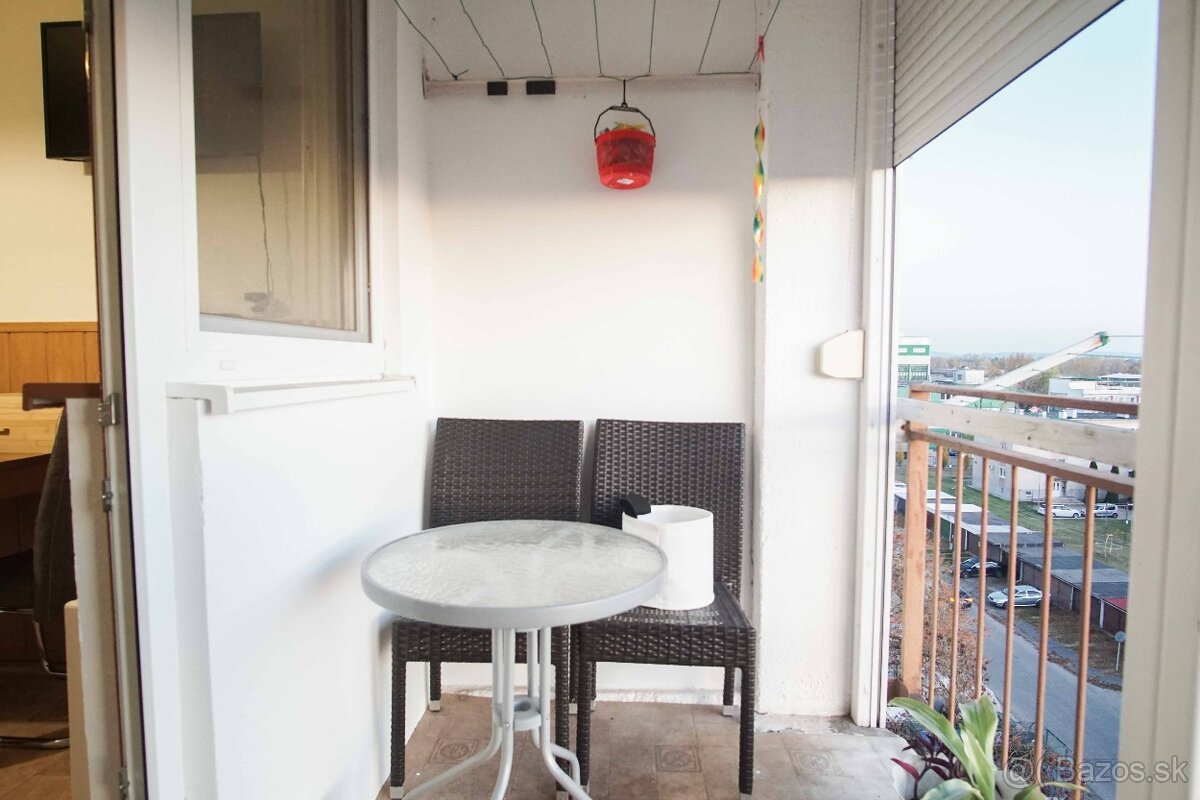 Veľký 3-izbový byt s loggiou vo vyhľadávanej lokalite, Hurba - 17