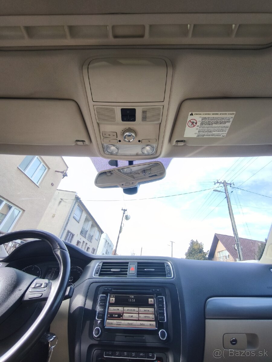 VW Jetta 1.6TDI DSG - 17