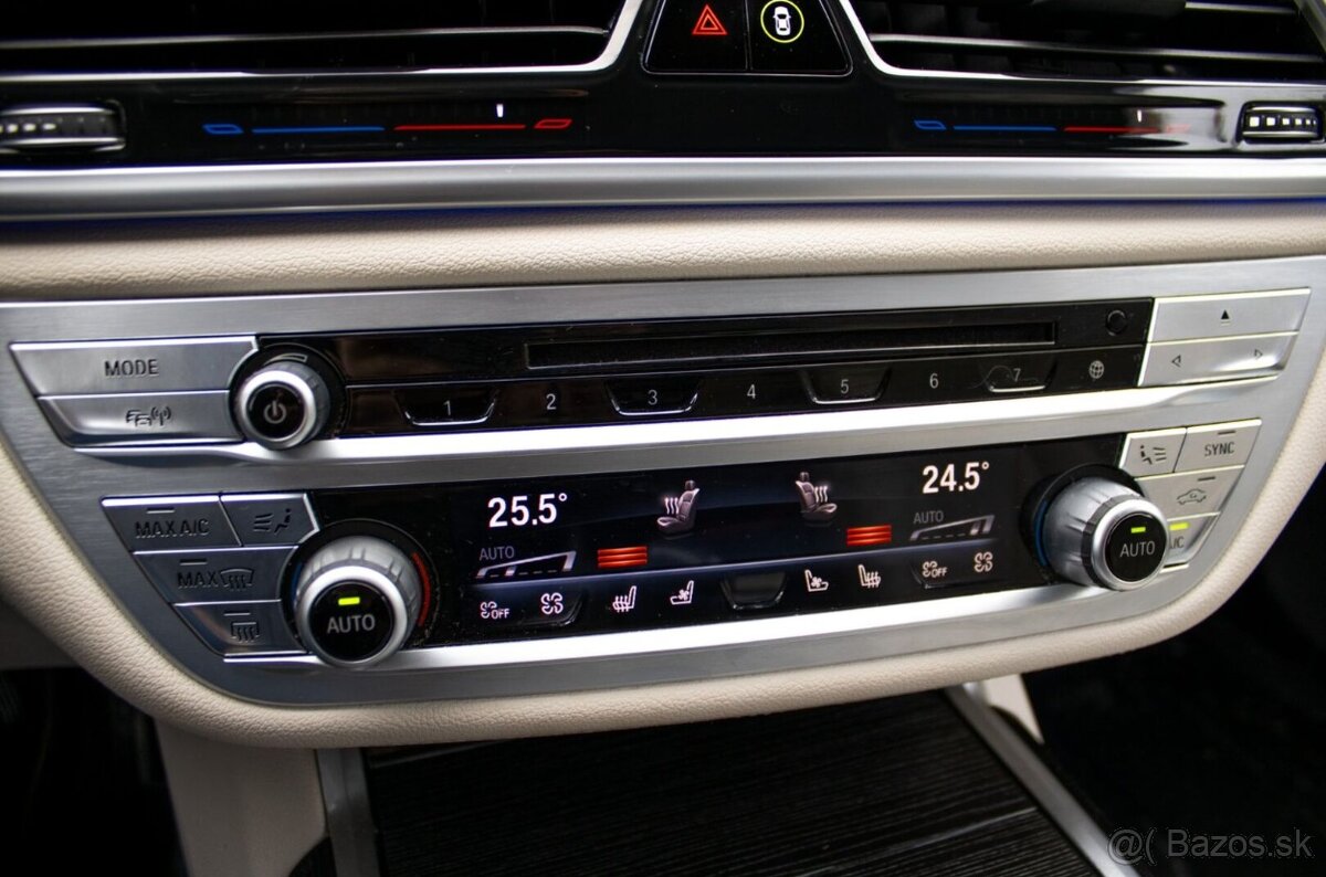 BMW Rad 7 730d xDrive A/T 2018 - 17