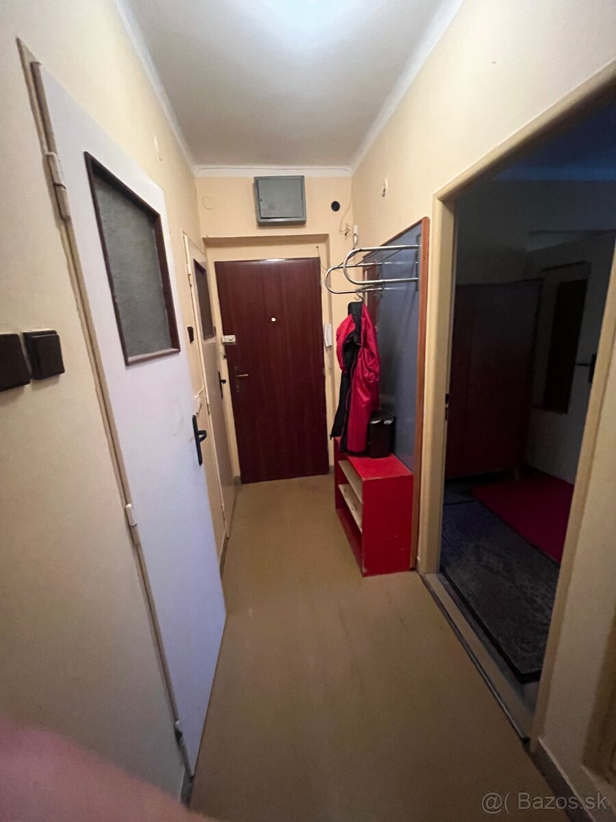 2izbovy byt v Šuranoch - 17