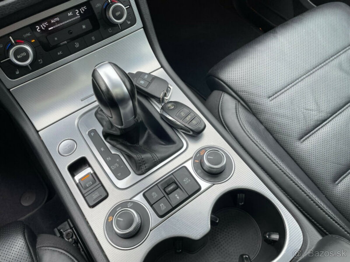 Volkswagen touareg R-line - 17