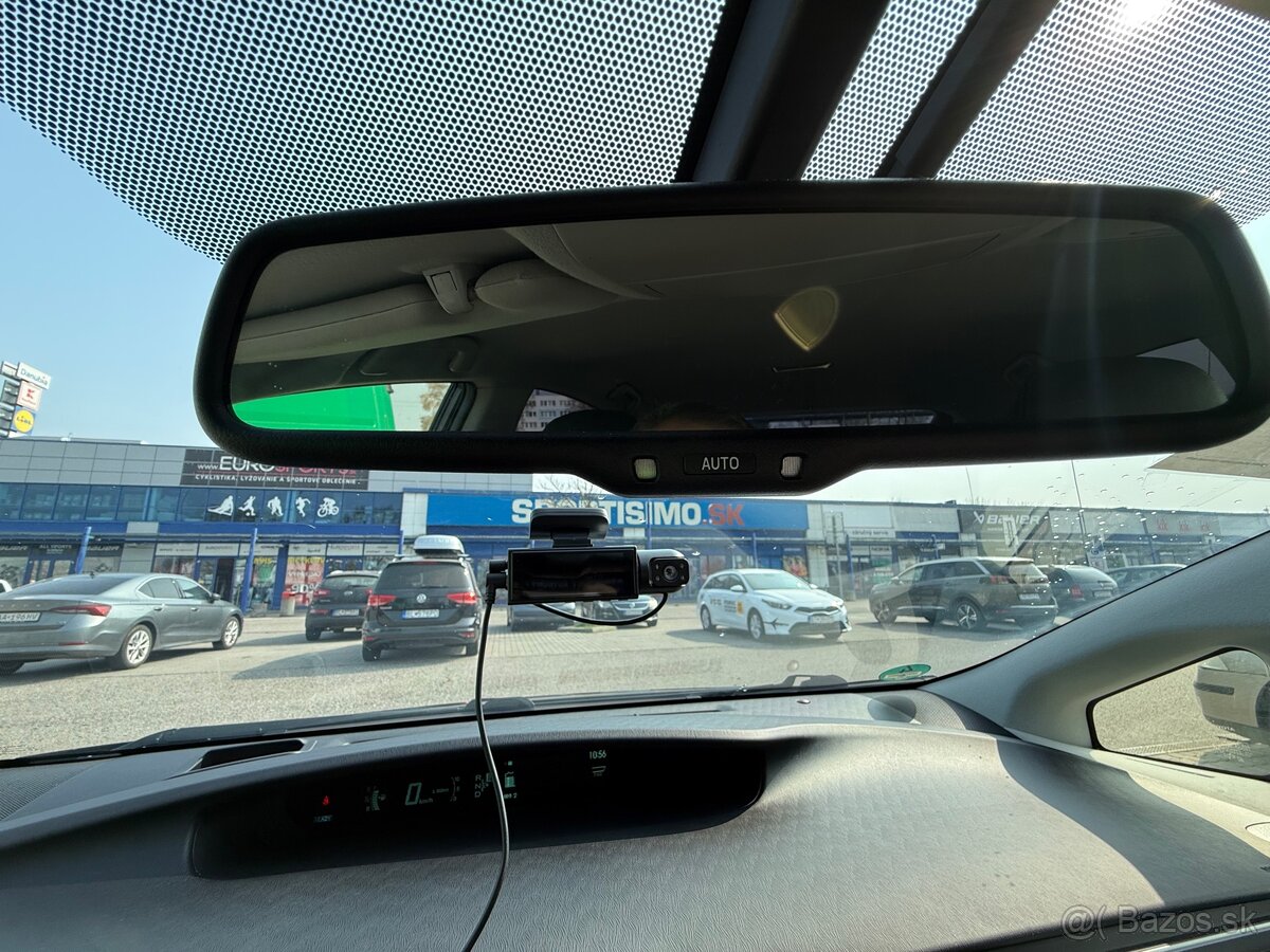 Toyota prius +LPG - 17