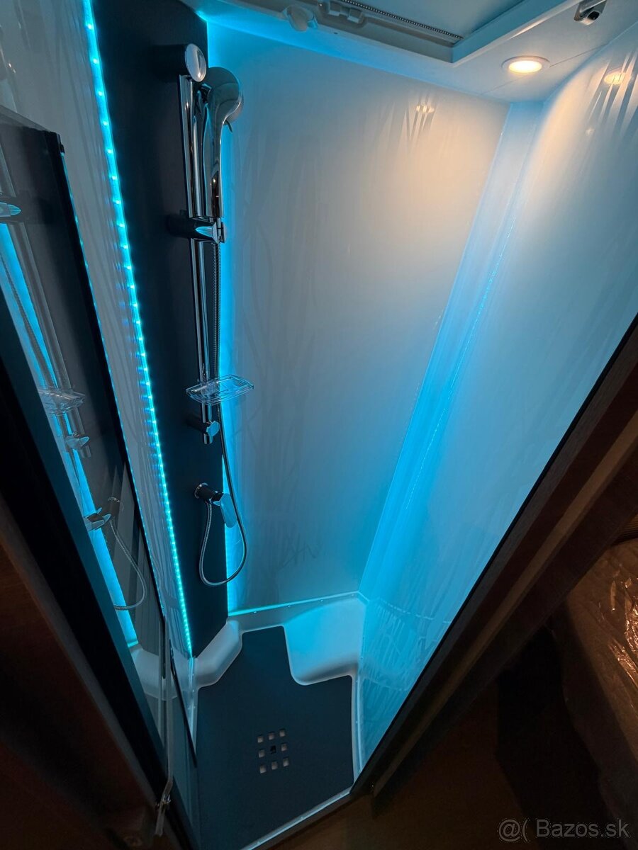 RAPIDO 8096df 4os 3,5T 180PS AUT Dvojitá podlaha - 17