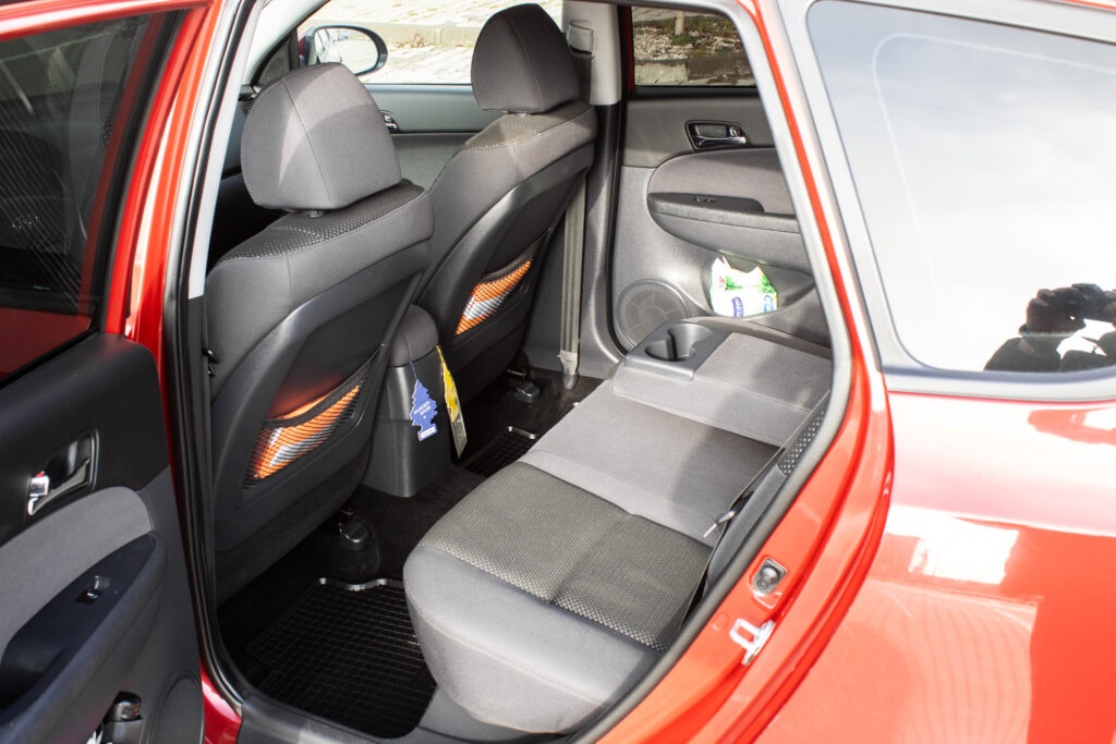 Hyundai i30 CW 80kW (2011) - 17