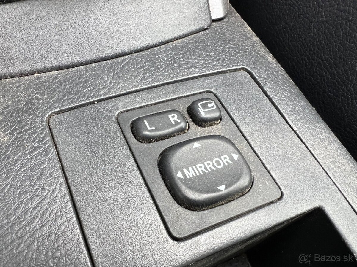 Toyota RAV4 2.2 D-4D 180 X+ - 17