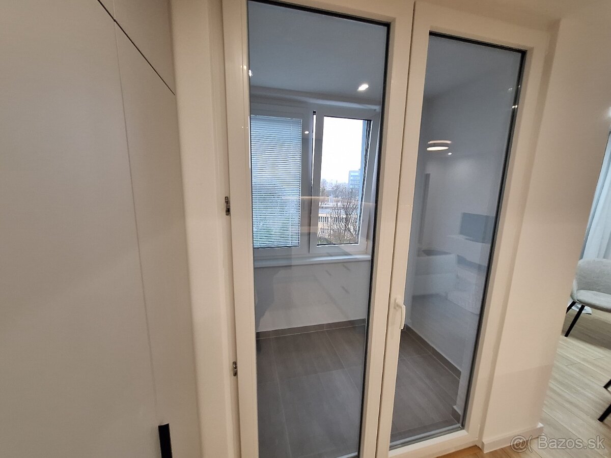 TERASA - Prenájom 3 izb byt, Lesnícka, 68 m2, 4/7p, výťah - 17