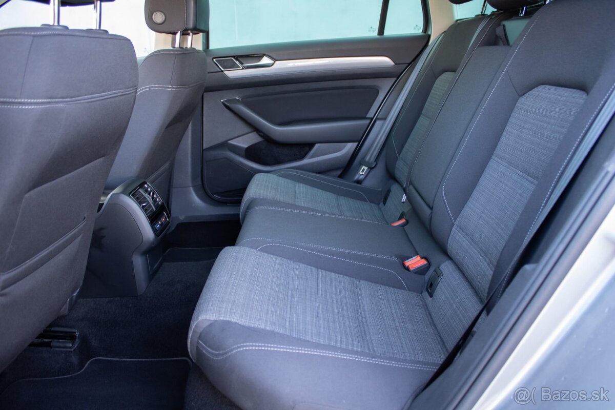 Volkswagen Passat Variant 2.0TDI B8 DSG - 17