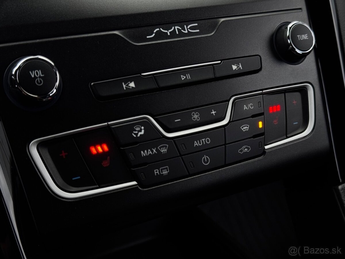 Ford Mondeo Combi 2.0 TDCi EcoBlue ST-Line A/T, SK, 1Majiteľ - 17