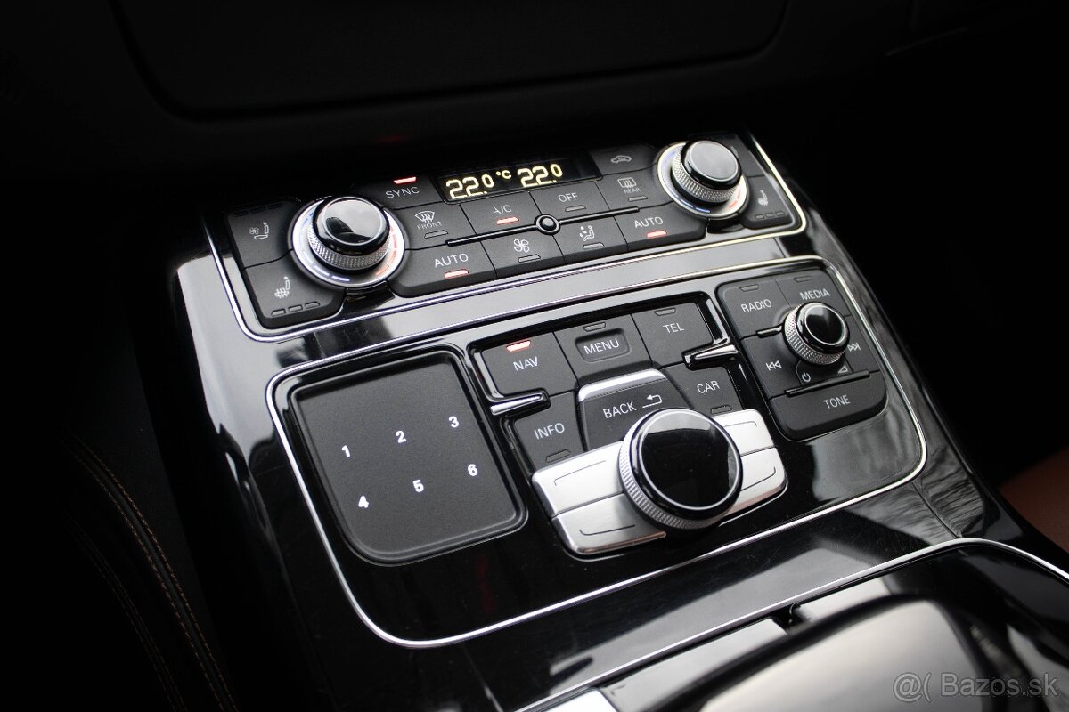 Audi S8 / SVK auto / TOP STAV / - 17