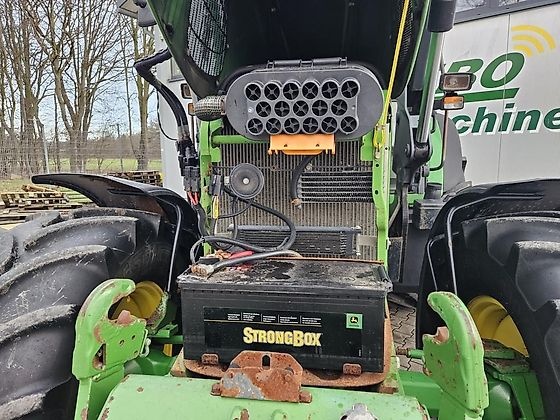 JOHN DEERE 6820+ČN+PVH - 17