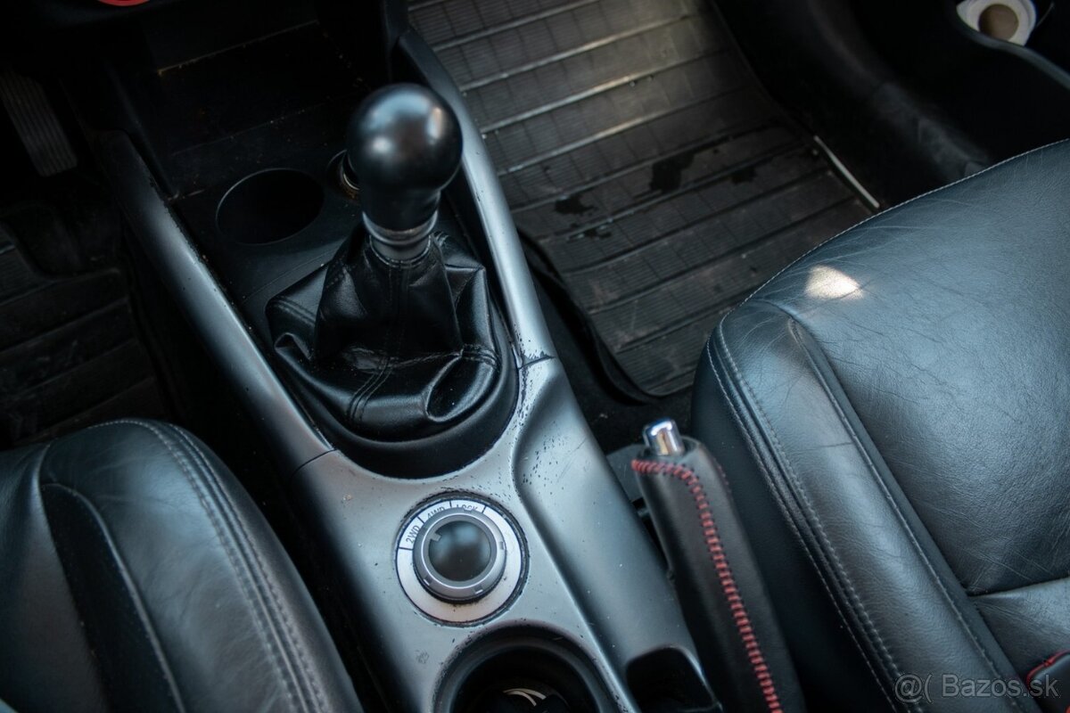 Mitsubishi Outlander - 17