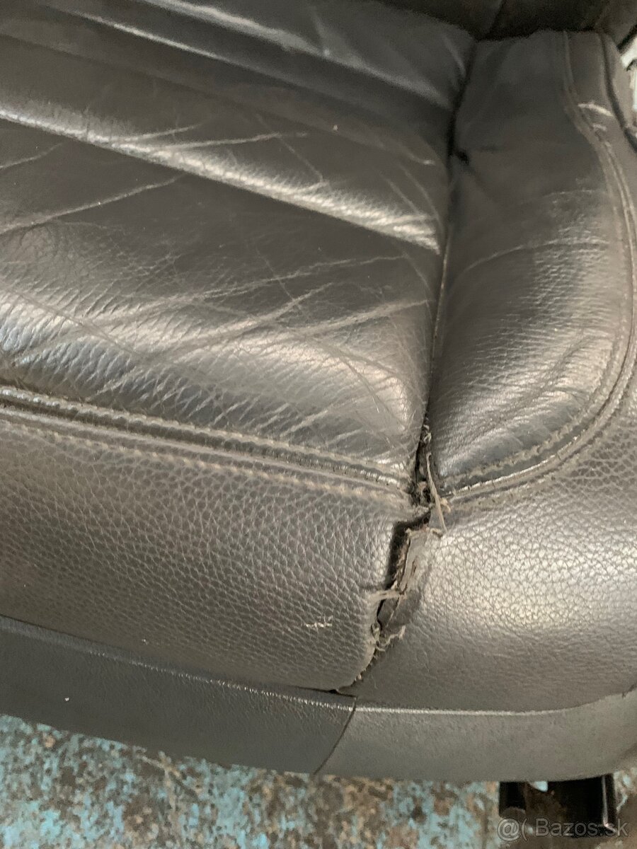 Sedadla Touareg 1 - 17