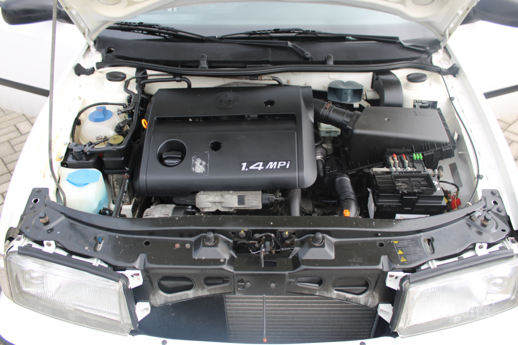 Škoda Octavia 1,4 MPi 44 kW LX - 17