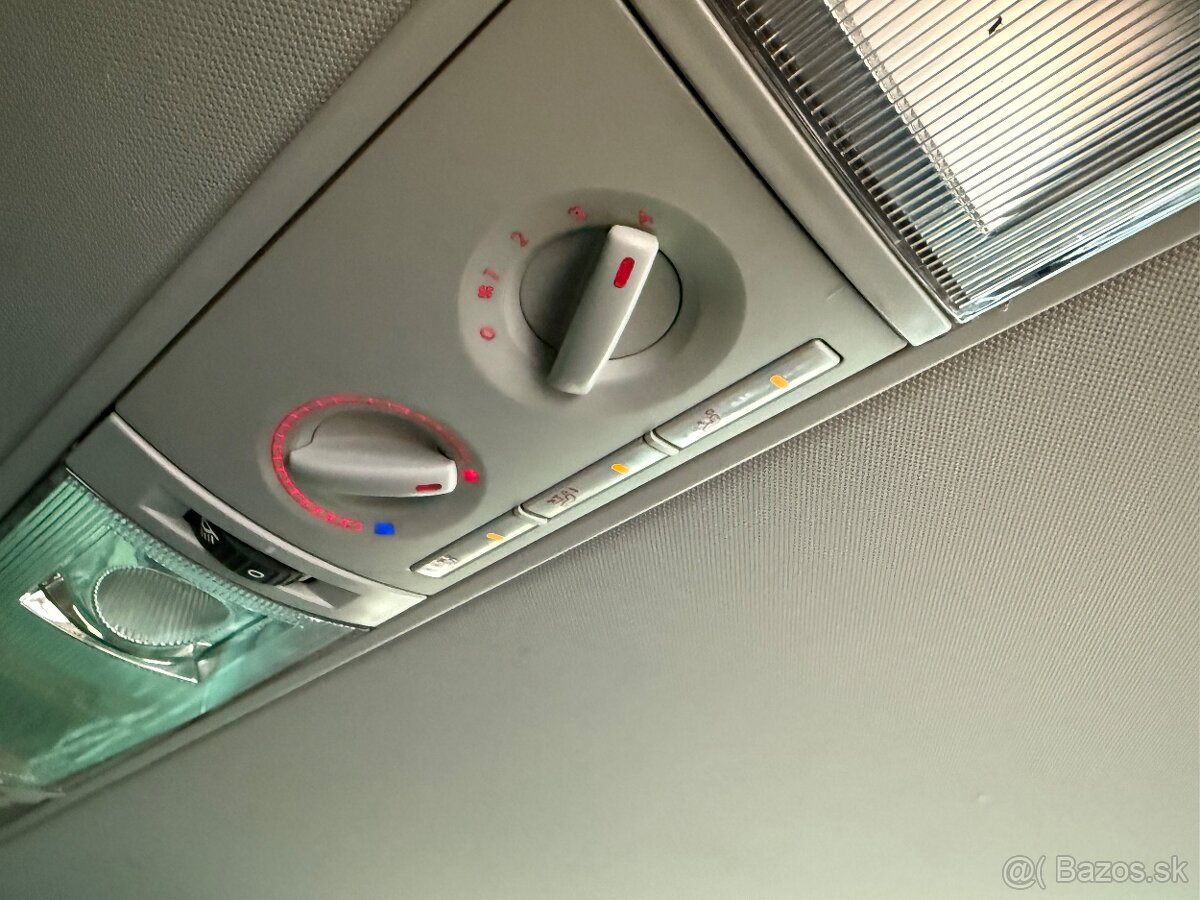 VOLKSWAGEN MULTIVAN T6 2,0 TDI 110 kW / MAN. / TOP - 17