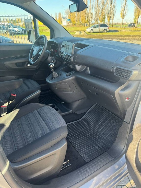 Opel Combo Life 1.2 Turbo Enjoy - 17