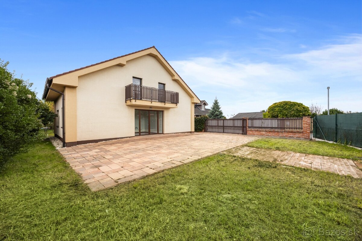 Na predaj 5 izbový rodinný dom Hrubý Šúr okres Senec - 17