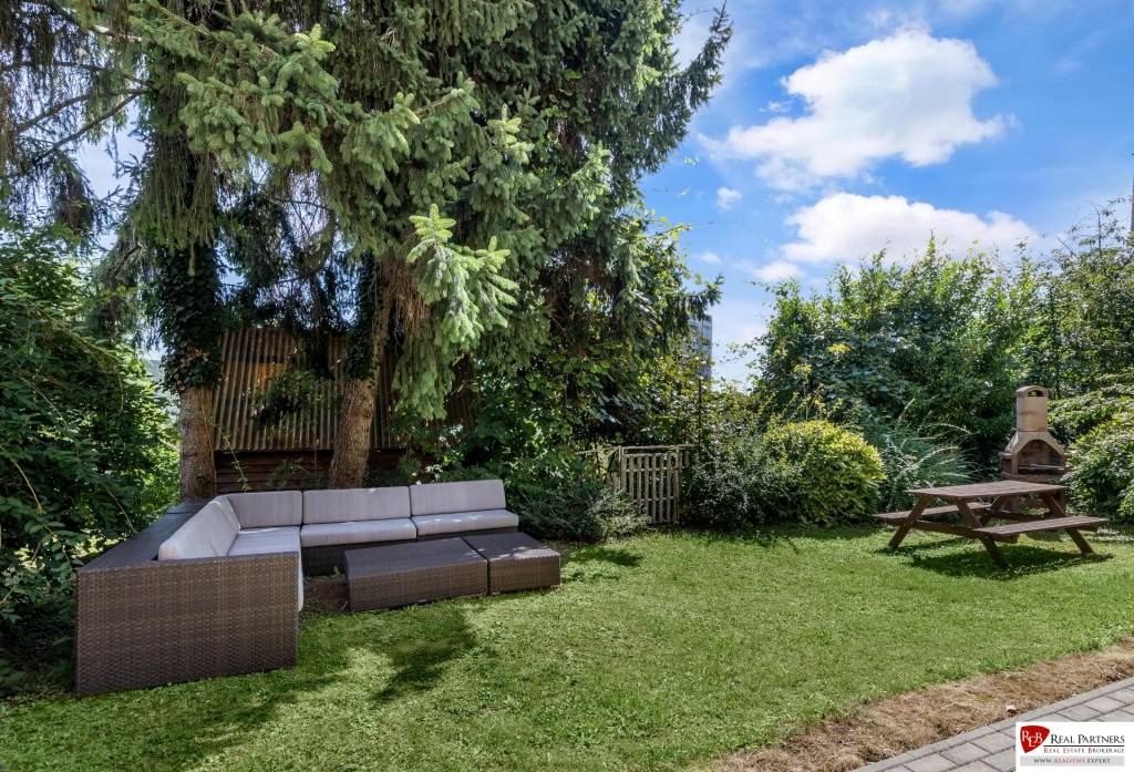 REB.sk Prenájom moderný 8 izbový RD, 250 m2,Sološnicka ul, K - 17