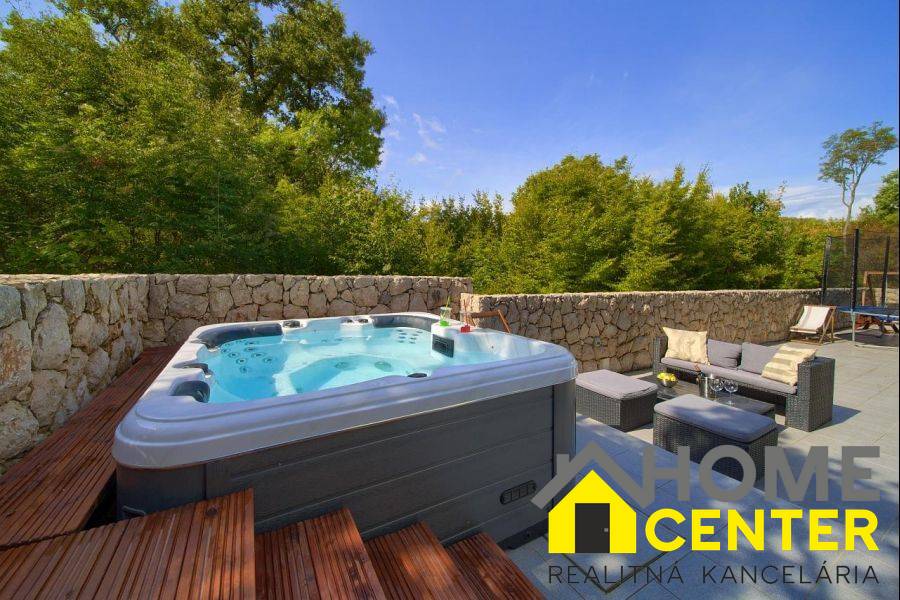 Na predaj kamenná vila s bazénom / 185 m² /, ostrov Krk - 17