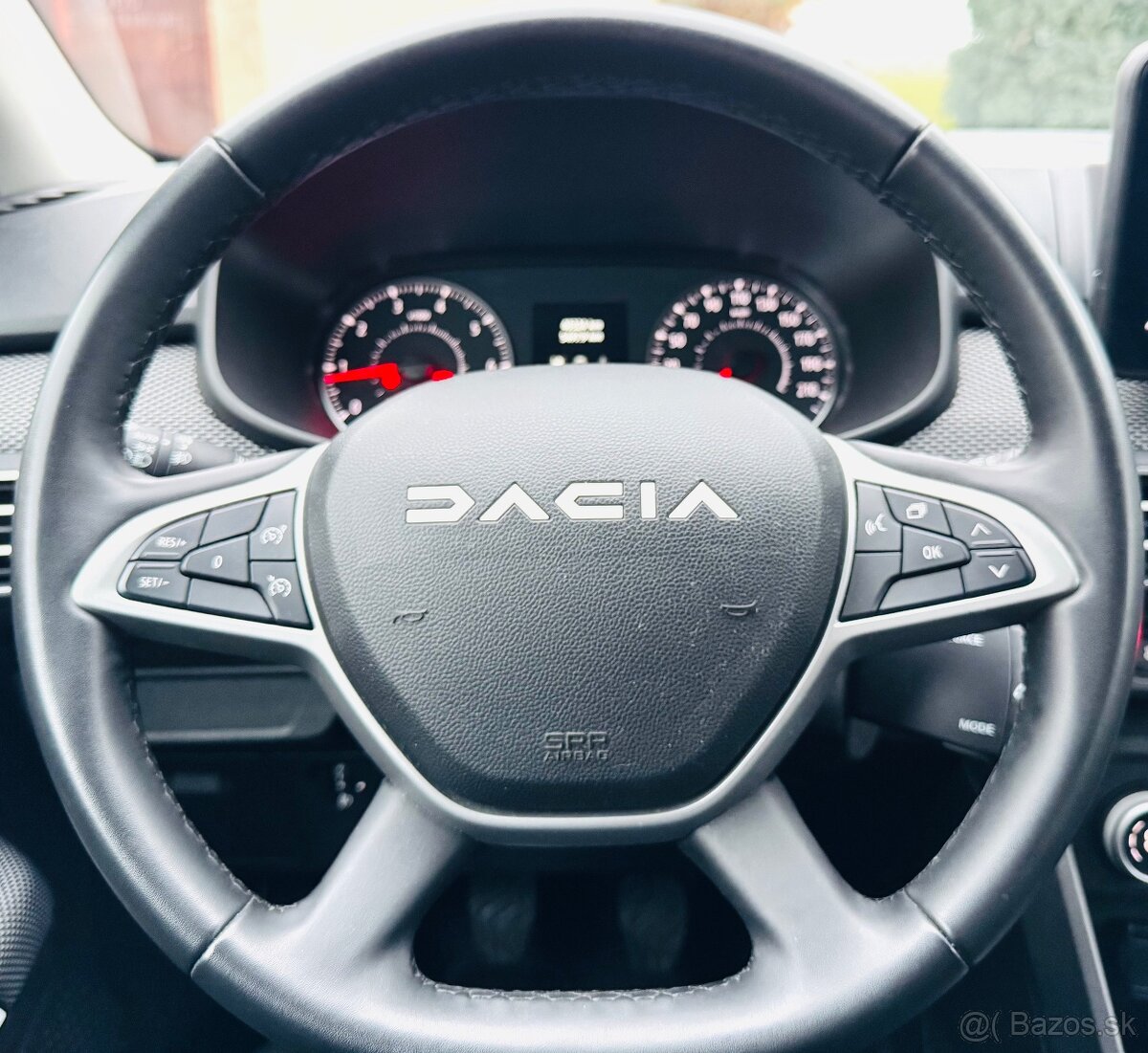 Dacia Jogger 1,0 TCe 81KW LIMITED EDITION,NAVI,7 MIST - 17