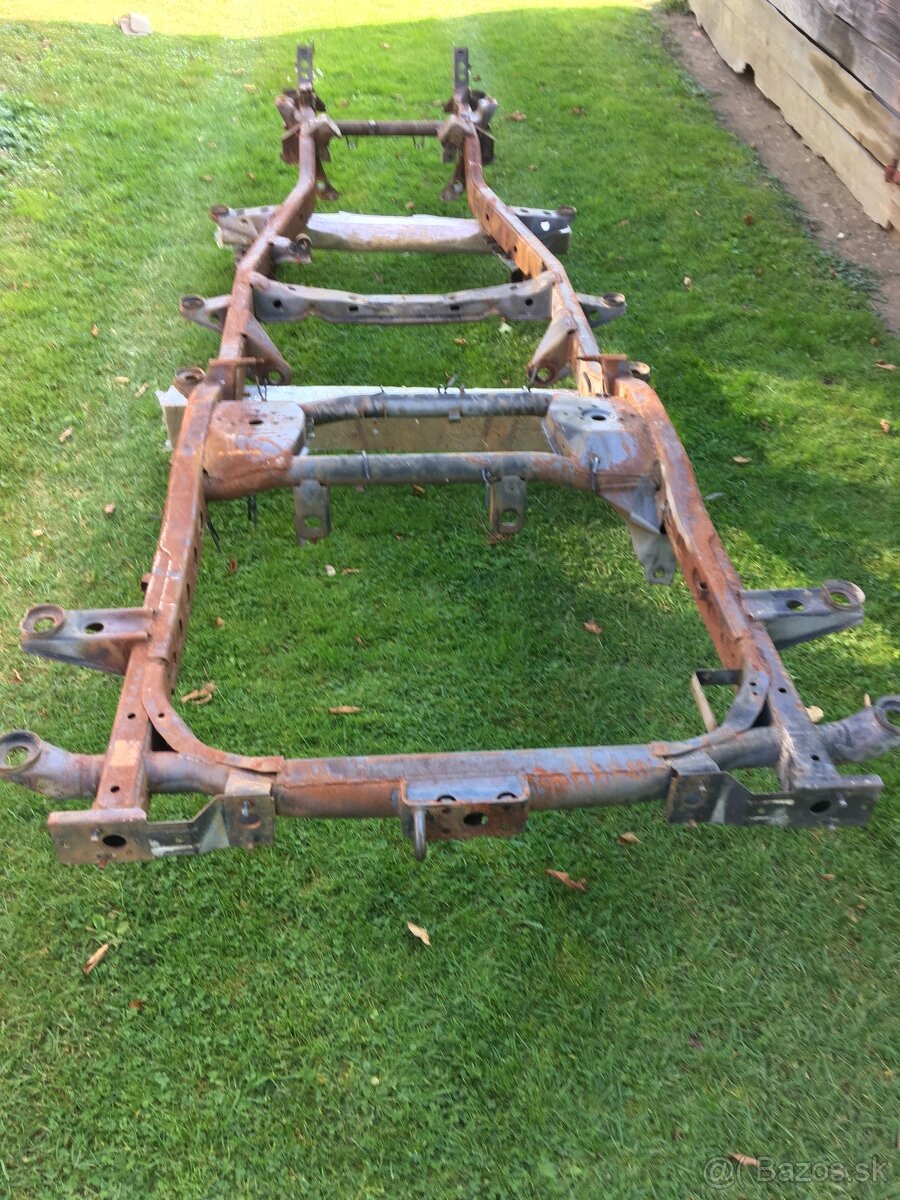 Hyundai galloper šasi pajero 1 - 17