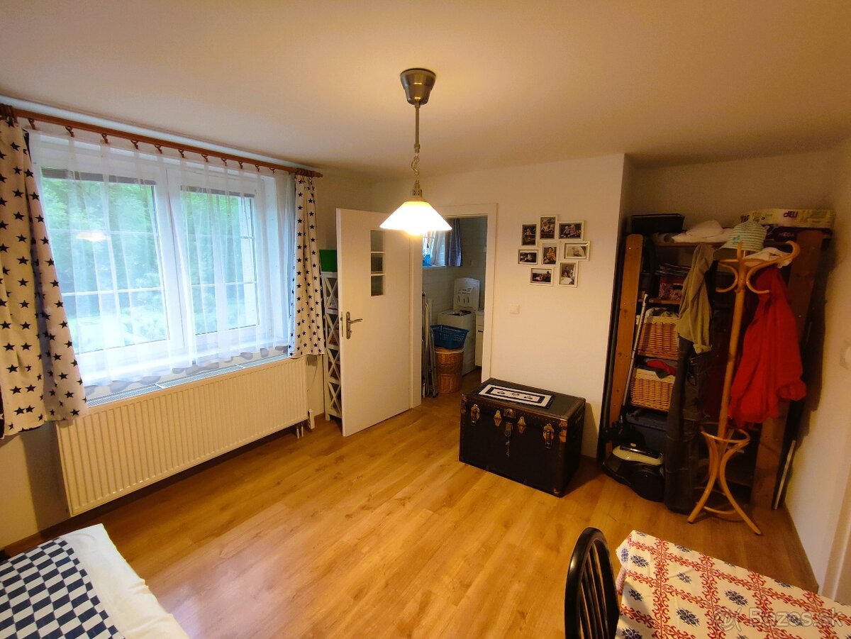 Ponúkame na predaj rodinný dom v obci Hrádok - 17