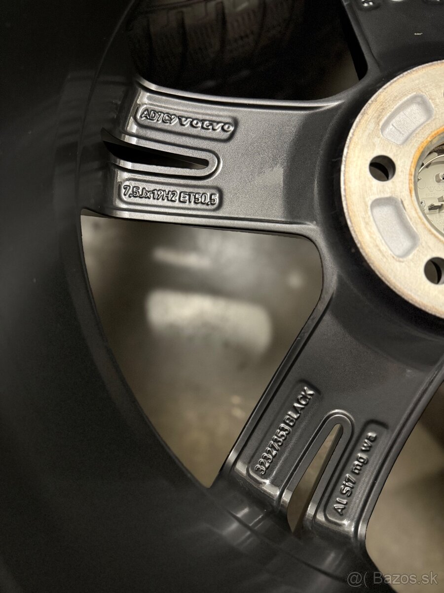 Zimná sada 5x108 R19 , 235/50/19 Volvo XC40 , V90 , S90 XC60 - 17