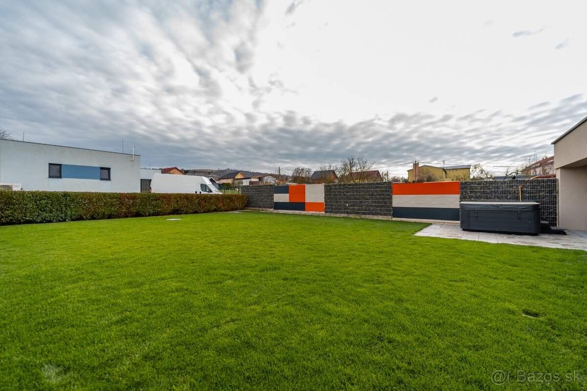 Nadštandardný bungalov s pozemkom 660m2 v obci BYSTER - 17