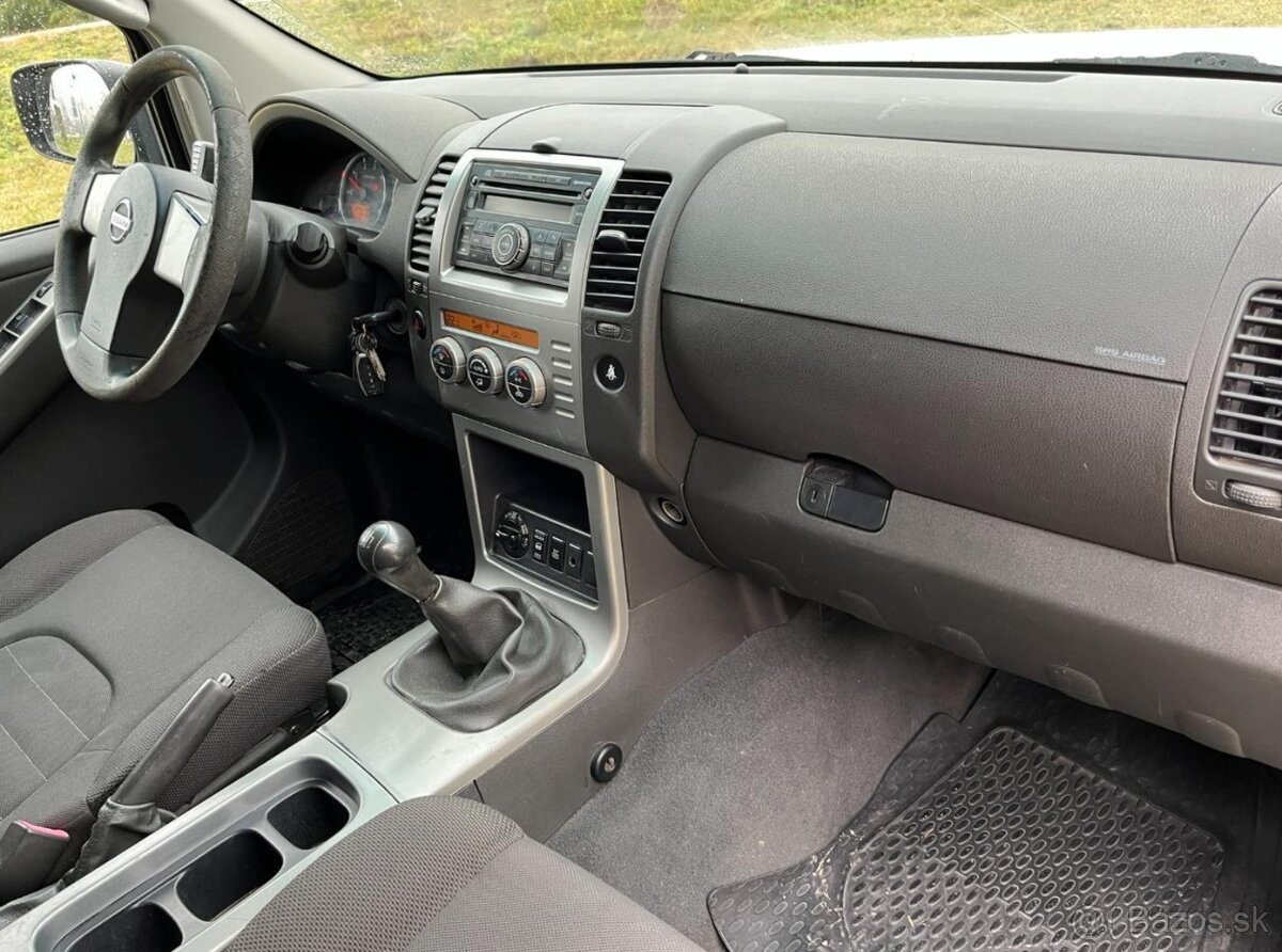 Nissan Pathfinder 2.5DDTi 4x4 - 17