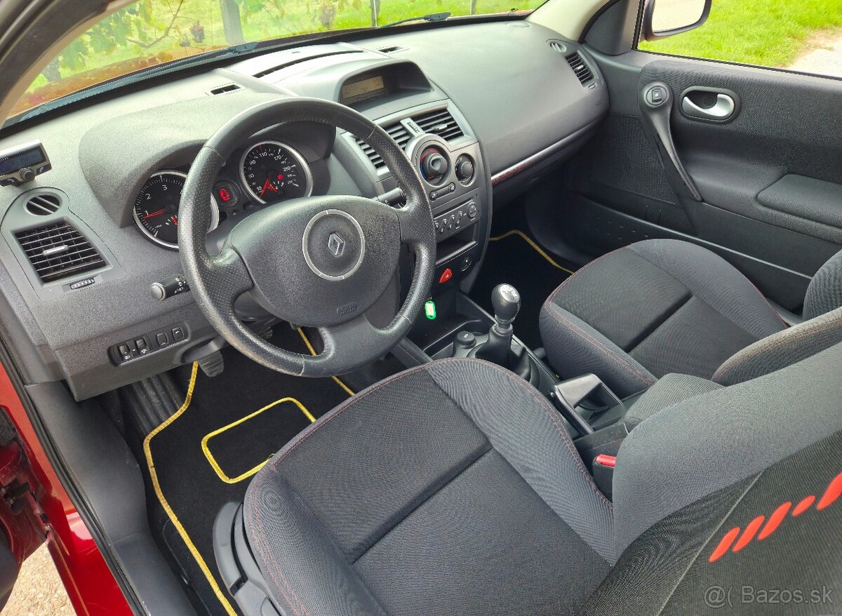 Renault Megane 1.5 DCi 76KW/103 koní R.V.08/2008 - 17