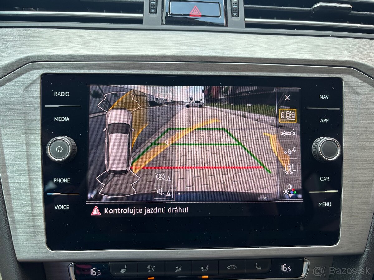 Volkswagen Passat Variant 2.0 TDI EVO Elegance DSG - 17