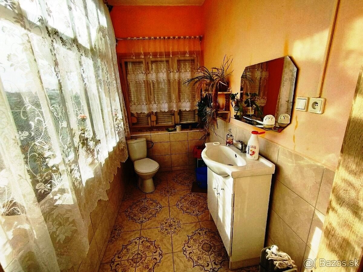 Rodinný dom Tekovské Lužany, okres Levice - 17