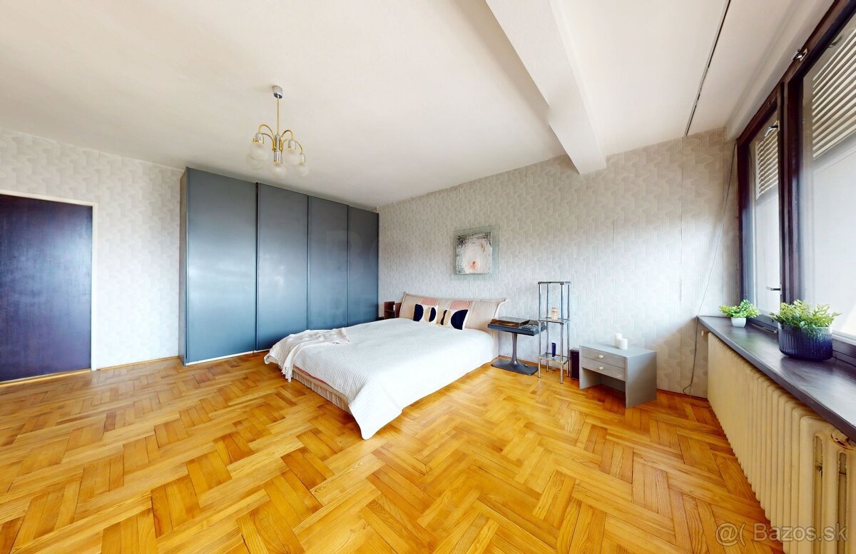 Jedinečná investičná príležitosť na Hradnom kopci. Luxusný r - 17