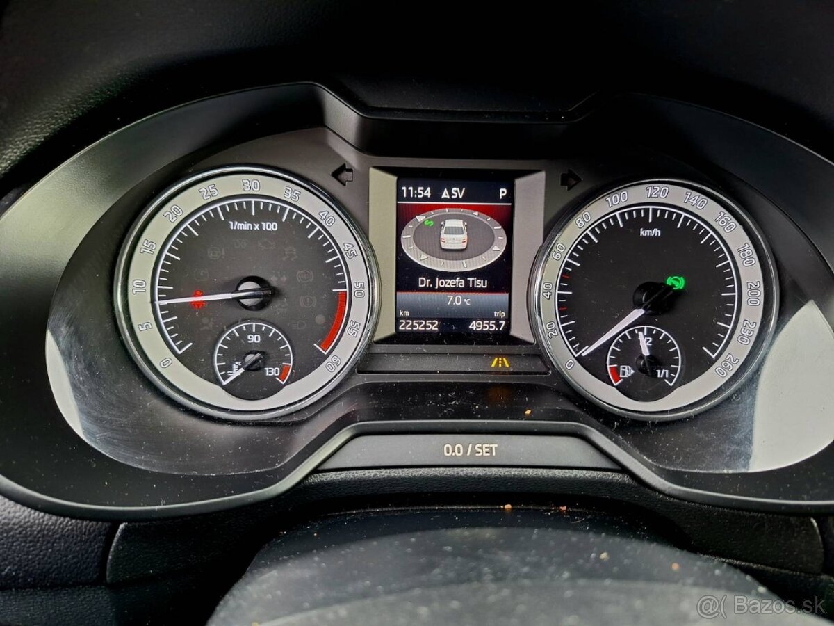 Škoda Octavia 1.6 TDI Style DSG - 17