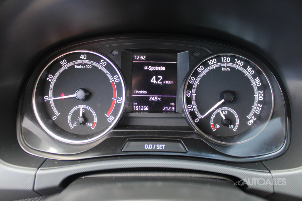 Škoda Fabia 1,0 TSi 70 kW ACTIVE - 17