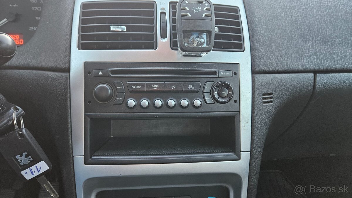 Peugeot 308 1.4 - 17