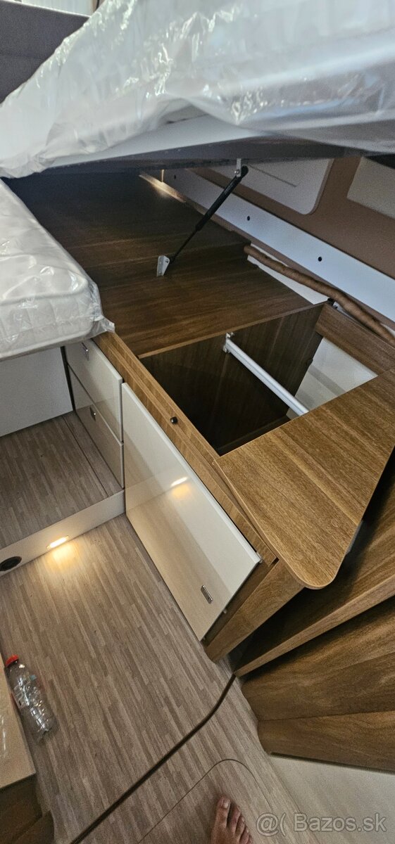 180PS 3.5t 4místa automat Mobilvetta Kyacht TL86 obytné auto - 17