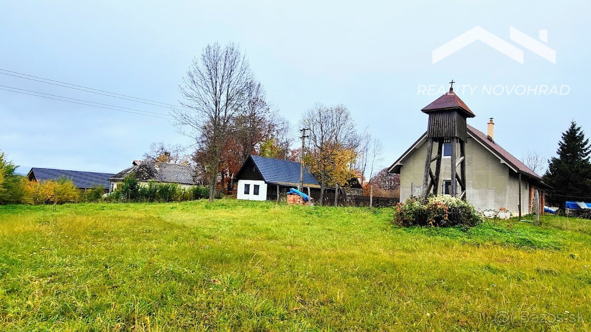 Vidiecke sídlo na polosamote Ábelovských Lazov - 17