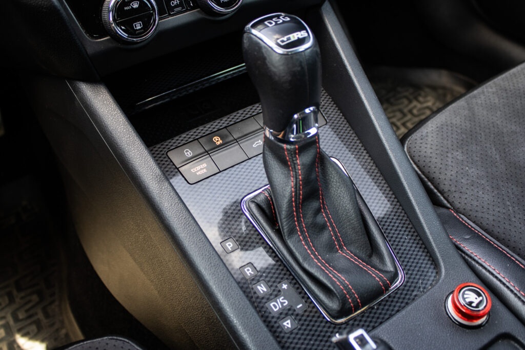 Škoda Octavia Combi 2.0 TDI RS DSG (2018) - 17