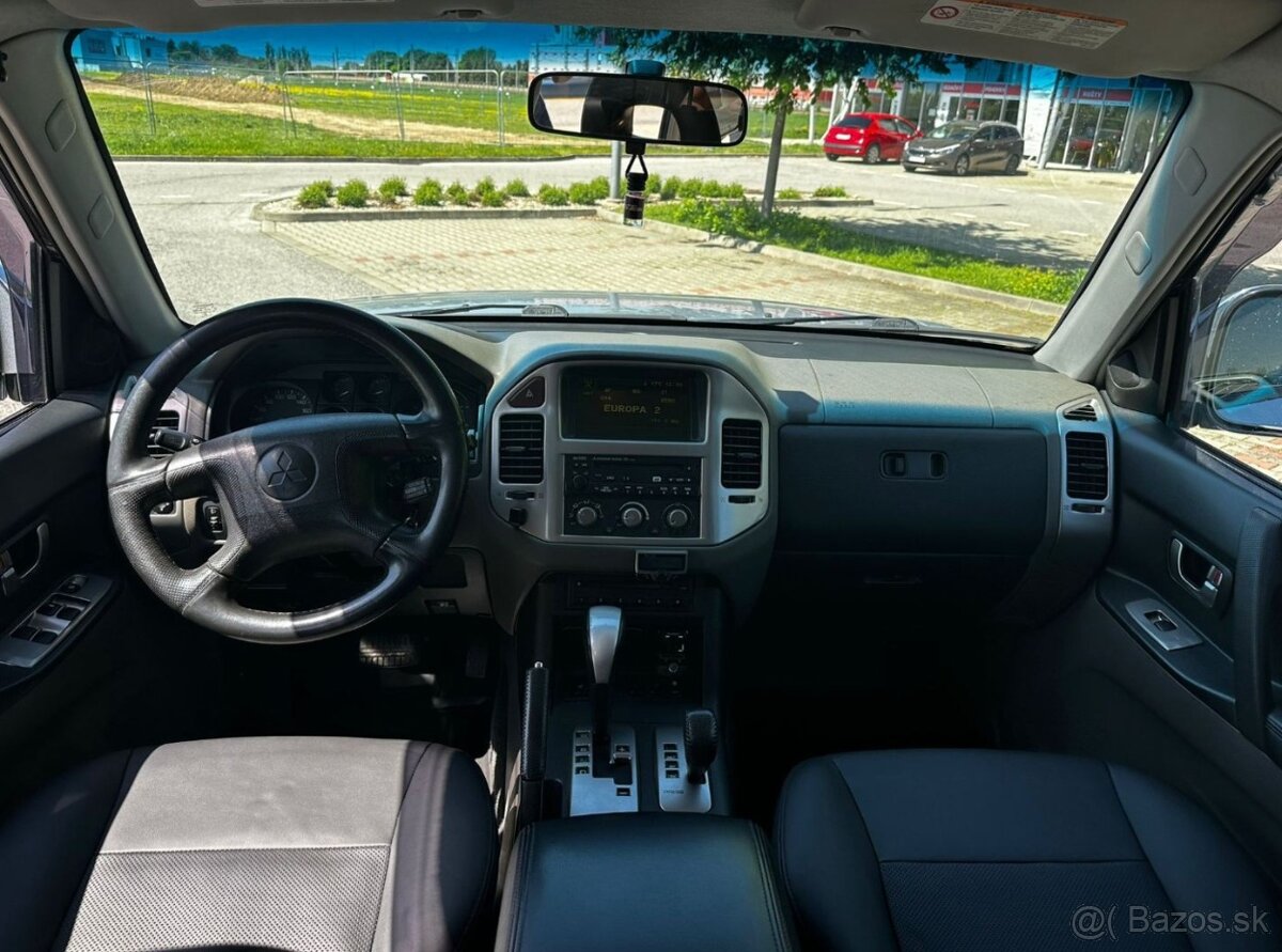 Mitsubishi Pajero 3.2 DI-D - 17