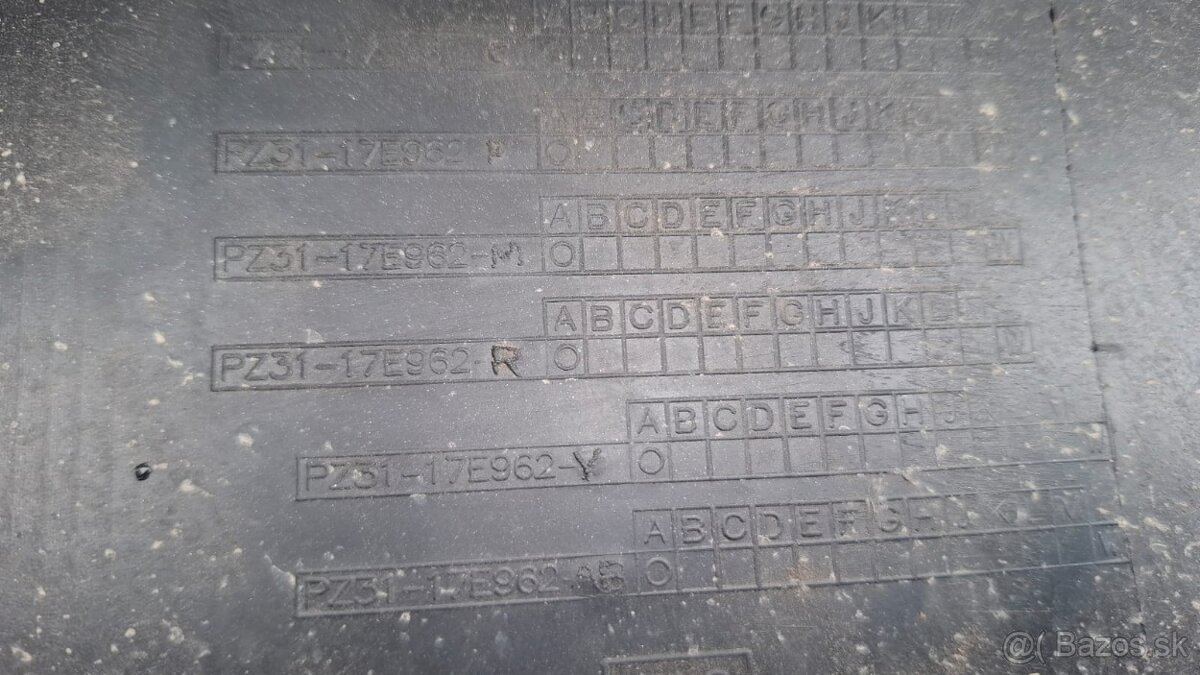 Ford Transit Tourneo Custom MK2 2023 - zadny naraznik - 17