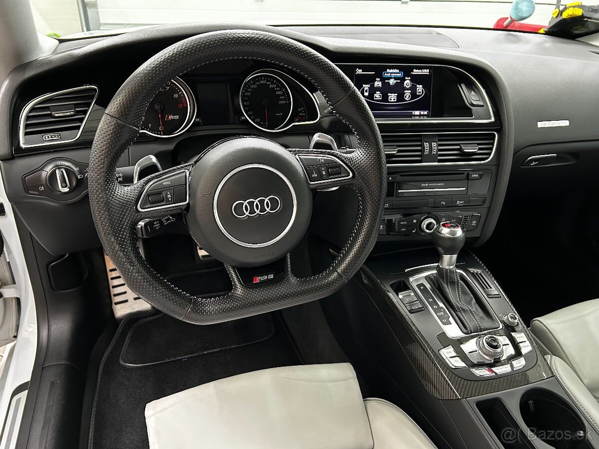 Audi RS5 V8 4.2 FSI quattro S-tronic - 17