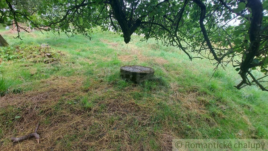 Malá chalúpka na polosamote, v blízkosti mesta Myjava, s v - 17