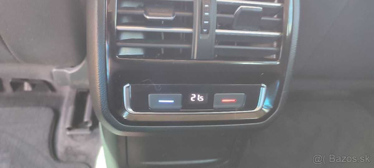 Volkswagen Passat Variant 1.6 TDI BMT Comfortline Business P - 17