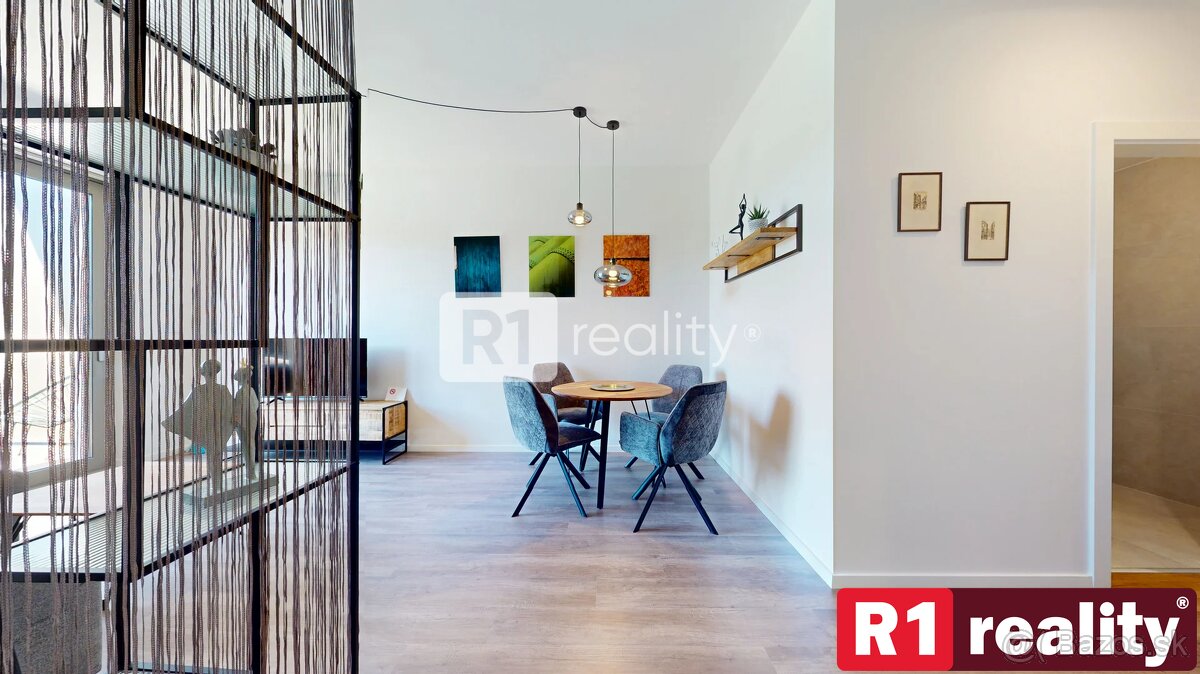 Na prenájom 2 izbový byt 45 m2 + terasa 15 m2 + 30 m2 predzá - 17