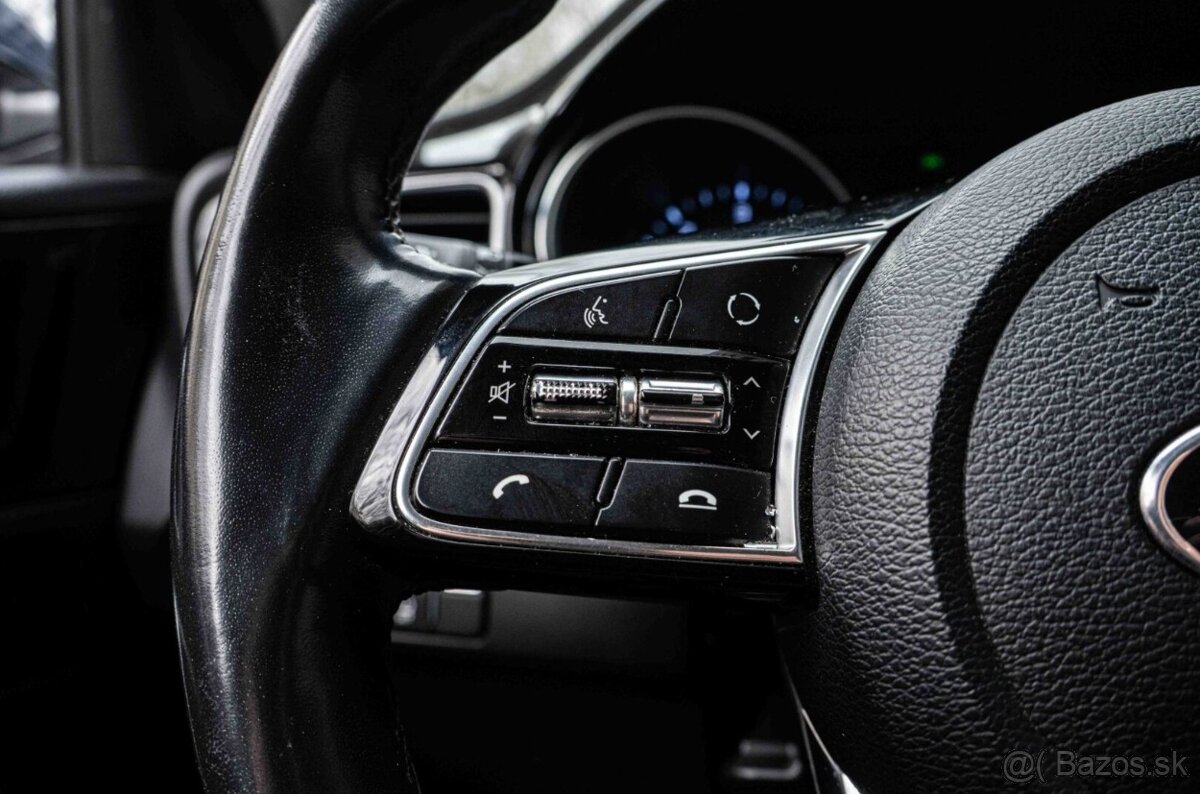 Kia Ceed 1.6 CRDi mHEV Gold A/T - 17