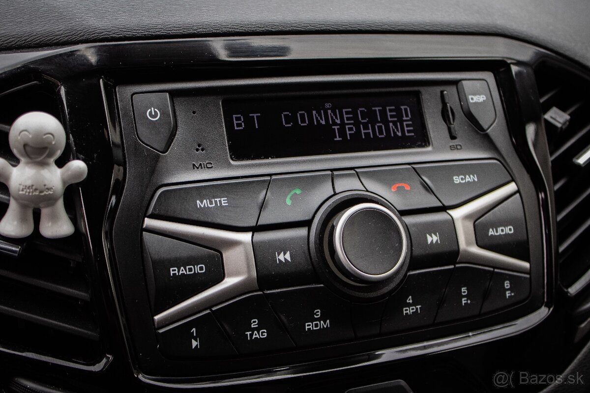 Lada Vesta SW Cross 1.6 MPI, 75kW, M5 - 17