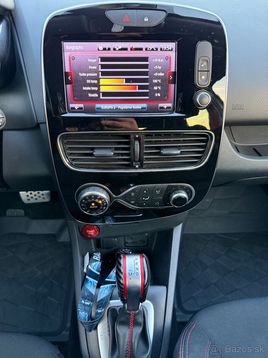 RENAULT CLIO RS TROPHY AKRAPOVIČ - 17