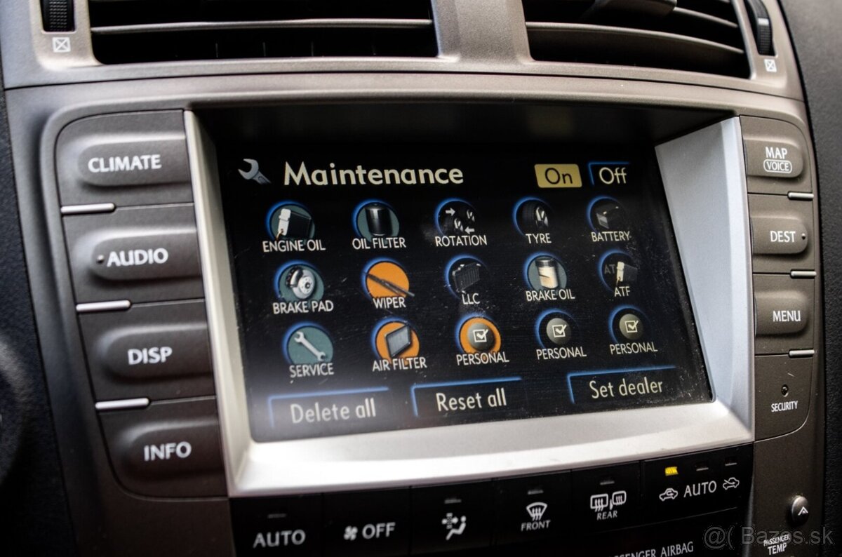 Lexus IS-F 5.0 V8 RWD AT8 - 17