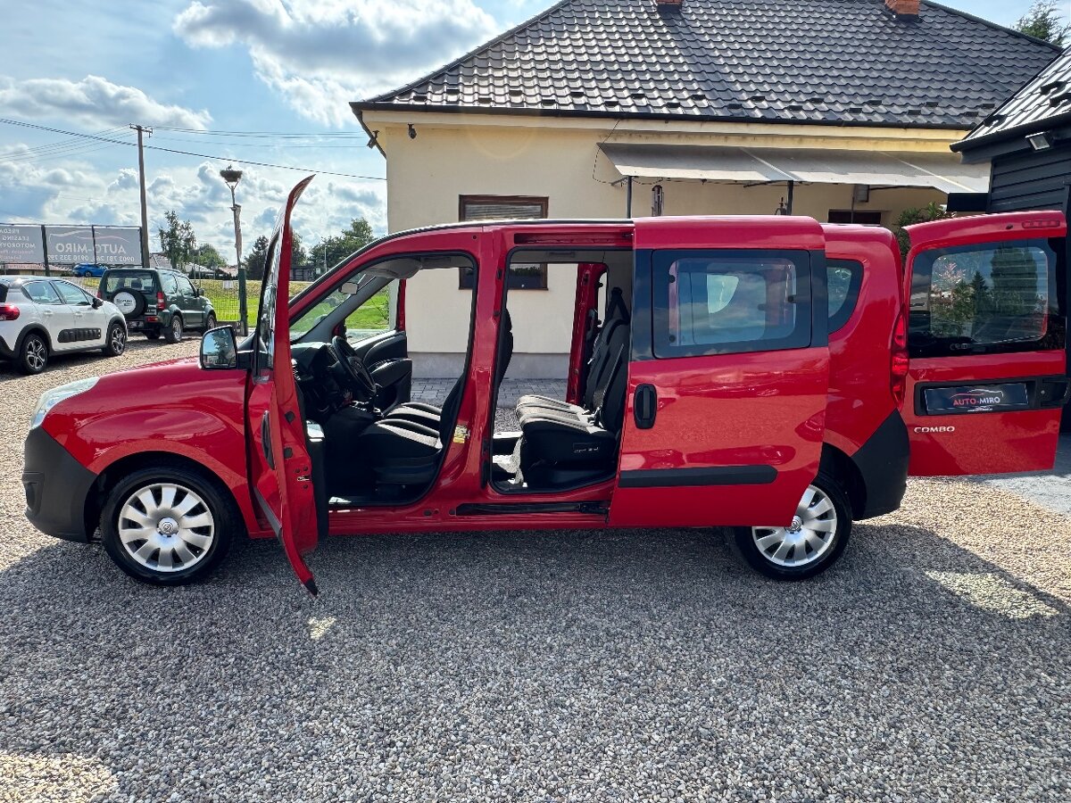 Opel Combo 1,6 CDTi 77KW - 17